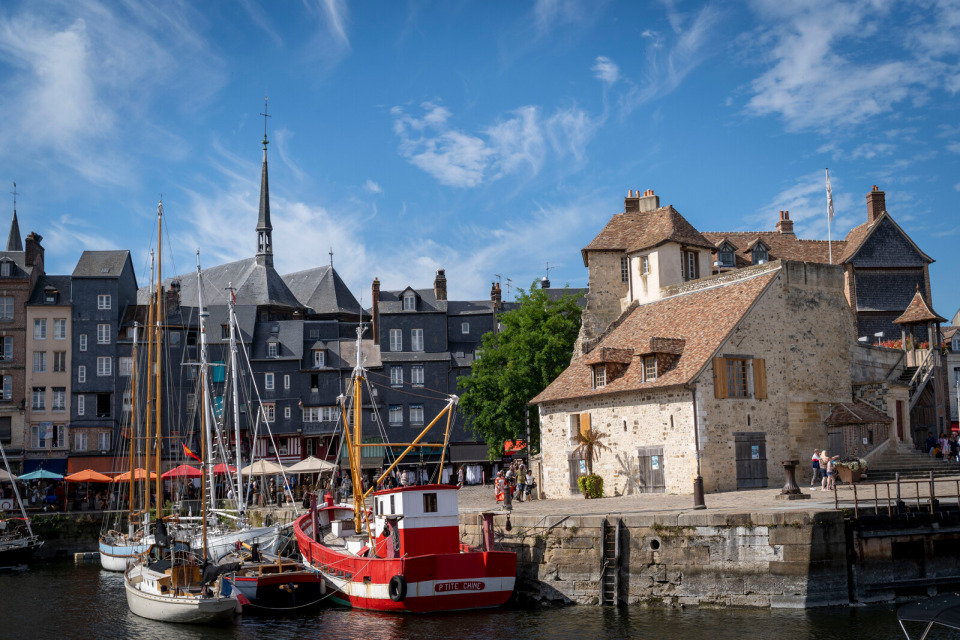 Port de Honfleur, lieu emblématique des peintres impressionnistes.